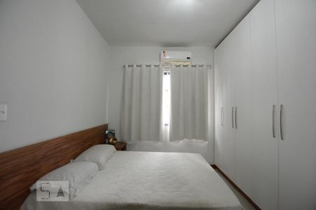 Casa à venda com 250m², 3 quartos e 2 vagasQuarto 2 Suite