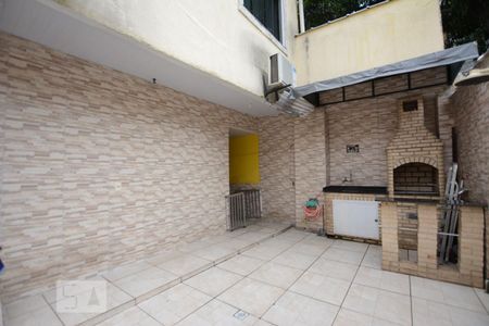 Casa à venda com 250m², 3 quartos e 2 vagasÁrea comum - Churrasqueira