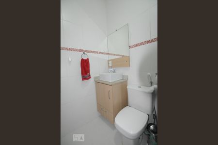 Casa à venda com 250m², 3 quartos e 2 vagasBanheiro da Suíte