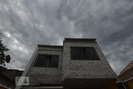 Casa à venda com 250m², 3 quartos e 2 vagasFachada da casa