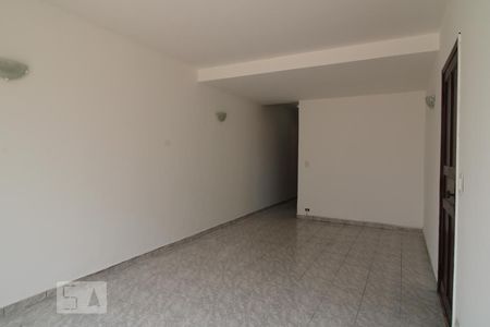 Sala de casa à venda com 3 quartos, 98m² em Vila Cordeiro, São Paulo