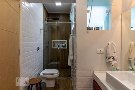 Casa à venda com 200m², 3 quartos e 1 vagaBanheiro
