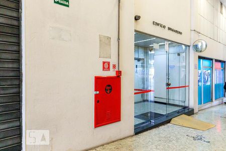 Apartamento à venda com 47m², 2 quartos e sem vaga Apartamento à venda com 47m², 2 quartos e sem vagaEntrada do Bloco