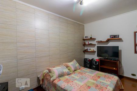 Casa à venda com 360m², 6 quartos e 3 vagas Casa à venda com 360m², 6 quartos e 3 vagasQuarto 2 Casa 1