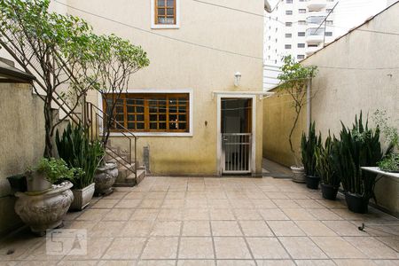 Casa para alugar com 75m², 5 quartos e 3 vagasQuintal