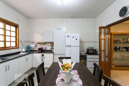 Casa para alugar com 75m², 5 quartos e 3 vagasCozinha