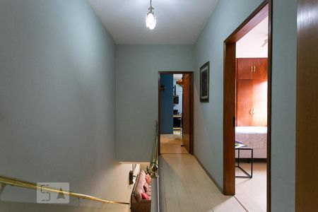 Casa para alugar com 75m², 5 quartos e 3 vagasCorredor