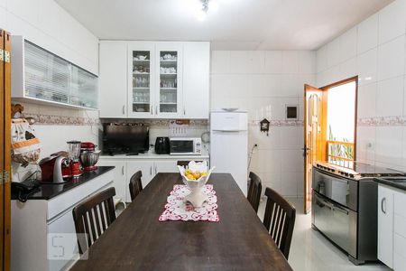 Casa para alugar com 75m², 5 quartos e 3 vagasCozinha