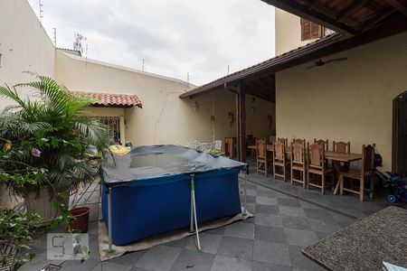 Casa para alugar com 480m², 6 quartos e 5 vagas Casa para alugar com 480m², 6 quartos e 5 vagasQuintal