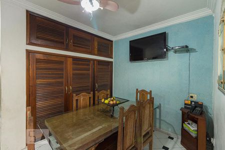 Casa para alugar com 480m², 6 quartos e 5 vagas Casa para alugar com 480m², 6 quartos e 5 vagasCopa