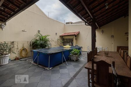 Casa para alugar com 480m², 6 quartos e 5 vagas Casa para alugar com 480m², 6 quartos e 5 vagasQuintal