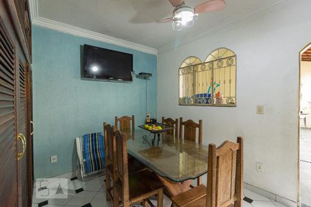 Casa para alugar com 480m², 6 quartos e 5 vagas Casa para alugar com 480m², 6 quartos e 5 vagasCopa