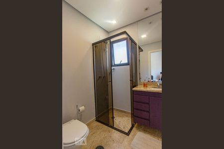 Apartamento à venda com 230m², 4 quartos e 4 vagas Apartamento à venda com 230m², 4 quartos e 4 vagasBanheiro 3