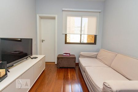 Apartamento à venda com 230m², 4 quartos e 4 vagas Apartamento à venda com 230m², 4 quartos e 4 vagasSala 2