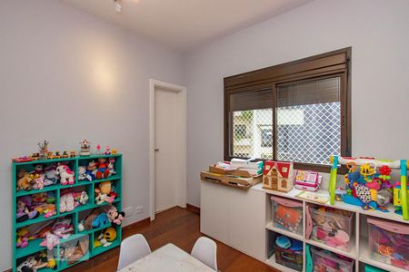 Apartamento à venda com 230m², 4 quartos e 4 vagas Apartamento à venda com 230m², 4 quartos e 4 vagasSuite 1