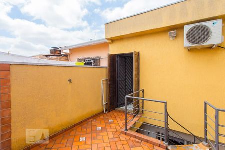 Casa à venda com 105m², 2 quartos e 2 vagasTerraço