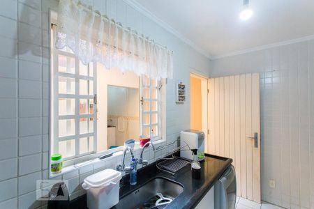 Casa à venda com 105m², 2 quartos e 2 vagasCozinha