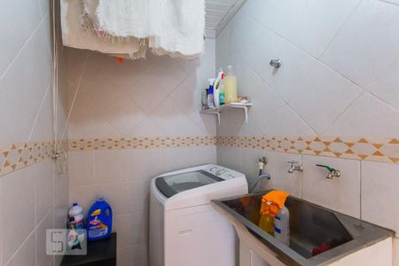 Casa à venda com 105m², 2 quartos e 2 vagasArea de Serviço