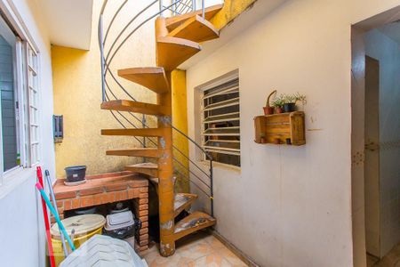 Casa à venda com 105m², 2 quartos e 2 vagasQuintal
