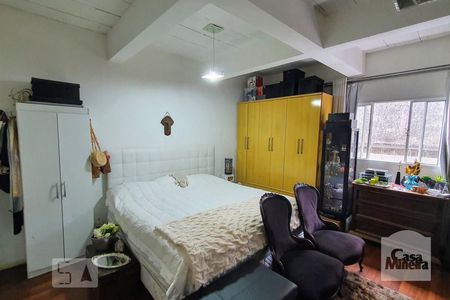 Casa à venda com 580m², 8 quartos e 3 vagasQuarto