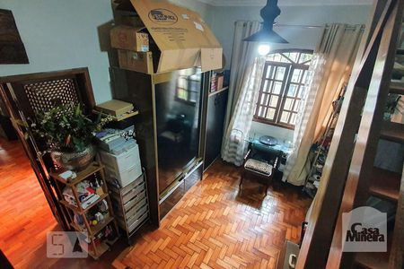 Casa à venda com 580m², 8 quartos e 3 vagasQuarto