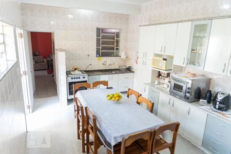 Casa à venda com 221m², 3 quartos e 3 vagas Casa à venda com 221m², 3 quartos e 3 vagasCozinha
