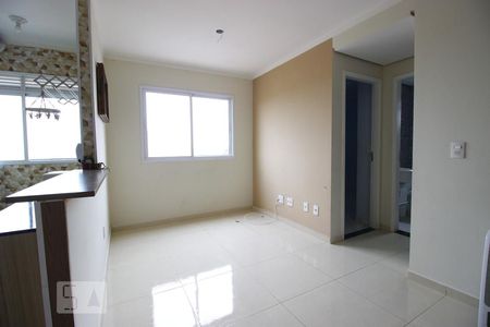Sala de apartamento à venda com 2 quartos, 47m² em Vila Carmosina, São Paulo