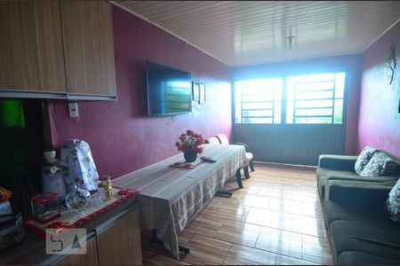 Casa à venda com 495m², 5 quartos e 5 vagasCozinha 2