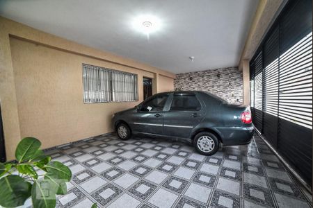 Casa à venda com 250m², 2 quartos e 3 vagas Casa à venda com 250m², 2 quartos e 3 vagasGaragem