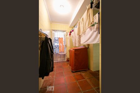 Casa à venda com 276m², 3 quartos e 4 vagas Casa à venda com 276m², 3 quartos e 4 vagasÁrea de Serviço