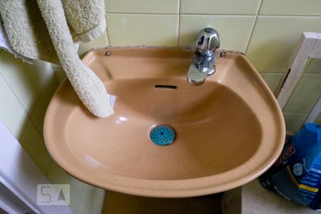 Casa à venda com 276m², 3 quartos e 4 vagas Casa à venda com 276m², 3 quartos e 4 vagasBanheiro de serviço