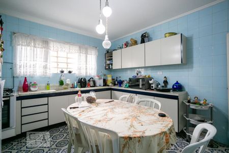 Casa à venda com 276m², 3 quartos e 4 vagas Casa à venda com 276m², 3 quartos e 4 vagasCozinha