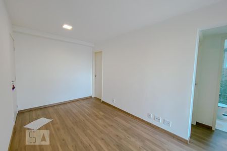 Sala de apartamento para alugar com 2 quartos, 50m² em Vila Bertioga, São Paulo