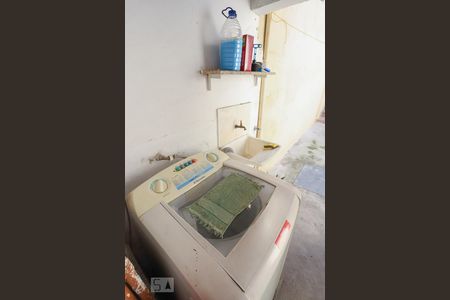 Casa à venda com 95m², 2 quartos e 1 vaga Casa à venda com 95m², 2 quartos e 1 vagaLavanderia