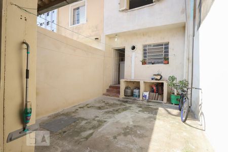 Casa à venda com 95m², 2 quartos e 1 vaga Casa à venda com 95m², 2 quartos e 1 vagaQuintal