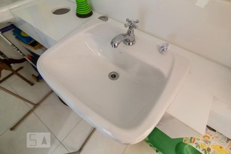 Casa à venda com 350m², 5 quartos e 5 vagas Casa à venda com 350m², 5 quartos e 5 vagasBanheiro 3