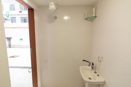 Casa à venda com 350m², 5 quartos e 5 vagas Casa à venda com 350m², 5 quartos e 5 vagasBanheiro 4