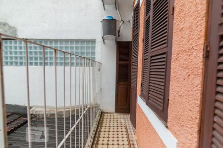 Casa à venda com 350m², 5 quartos e 5 vagas Casa à venda com 350m², 5 quartos e 5 vagasVaranda do Quarto 3