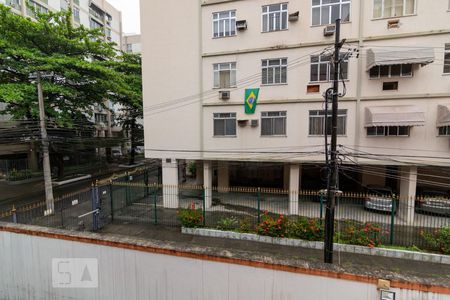 Casa à venda com 350m², 5 quartos e 5 vagas Casa à venda com 350m², 5 quartos e 5 vagasVista da Suíte