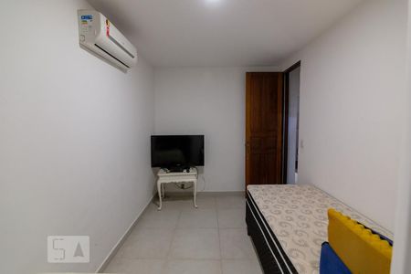 Casa à venda com 350m², 5 quartos e 5 vagas Casa à venda com 350m², 5 quartos e 5 vagasQuarto 1