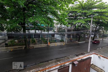 Casa à venda com 350m², 5 quartos e 5 vagas Casa à venda com 350m², 5 quartos e 5 vagasVista do Quarto 2