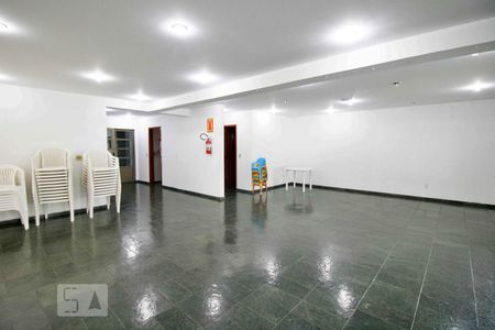 Apartamento para alugar com 89m², 2 quartos e 1 vaga Apartamento para alugar com 89m², 2 quartos e 1 vagaÁrea comum - Salão de festas