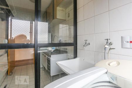 Apartamento à venda com 51m², 2 quartos e 1 vaga Apartamento à venda com 51m², 2 quartos e 1 vagaArea de Serviço