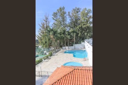 Apartamento à venda com 51m², 2 quartos e 1 vaga Apartamento à venda com 51m², 2 quartos e 1 vagaArea Comum Piscina