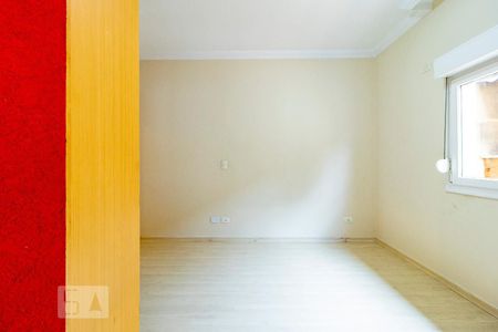 Casa à venda com 285m², 3 quartos e 5 vagasSuíte 2