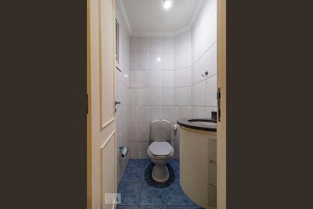 Casa à venda com 285m², 3 quartos e 5 vagasLavabo da Edícula