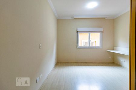 Casa à venda com 285m², 3 quartos e 5 vagasSuíte 2