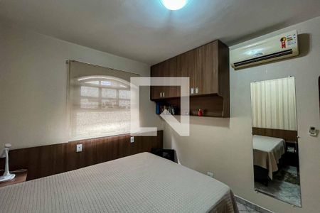 Casa à venda com 290m², 3 quartos e 4 vagas Casa à venda com 290m², 3 quartos e 4 vagasQuarto 3