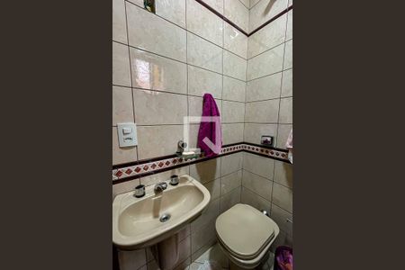 Casa à venda com 290m², 3 quartos e 4 vagas Casa à venda com 290m², 3 quartos e 4 vagasBanheiro do Quarto 2