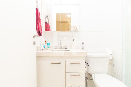 Apartamento para alugar com 76m², 2 quartos e 1 vaga Apartamento para alugar com 76m², 2 quartos e 1 vagaBanheiro da Suíte 1